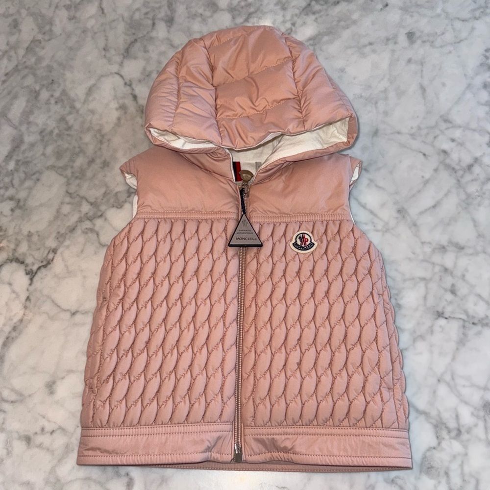 NWOT MONCLER GIRLS SOLID BRAIDED QUILTED HOODED VEST 18/24M